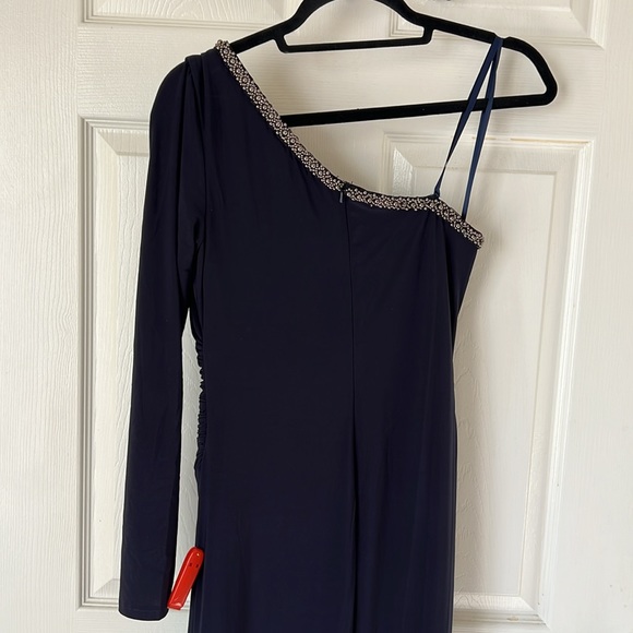 Ieena for Mac Duggal Draped One Sleeve Jersey Gown in Midnight Size 4 - Picture 12 of 12